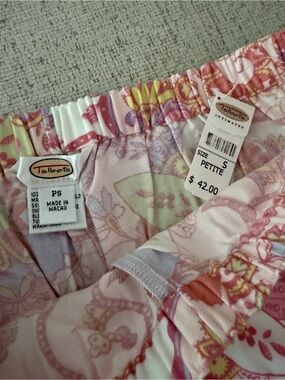Talbots women Floral Pink & Yellow Elastic pajamas